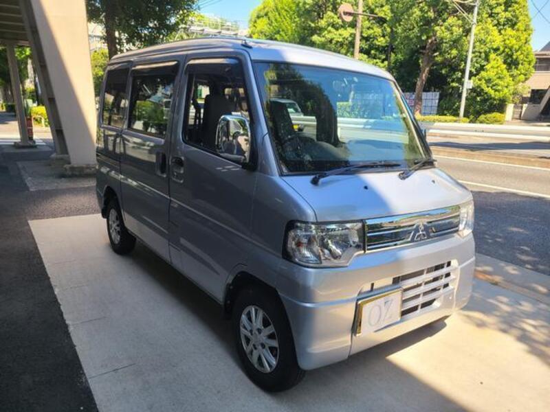 MINICAB VAN