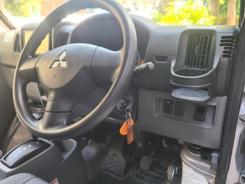 MINICAB VAN
