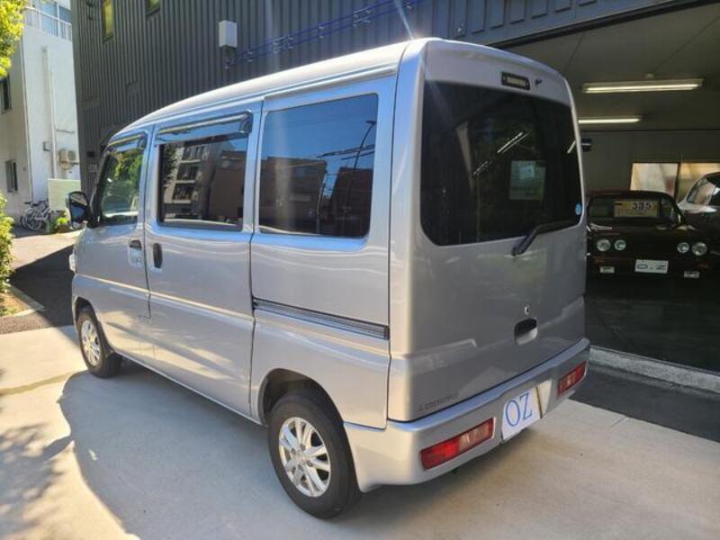 MINICAB VAN