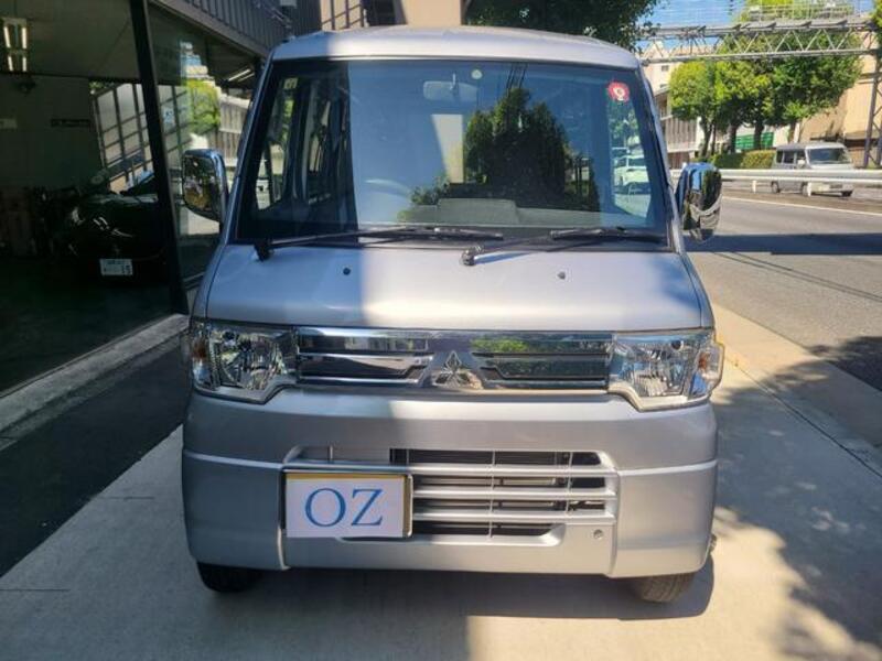 MINICAB VAN