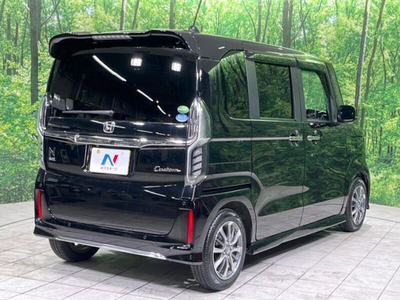 N BOX CUSTOM