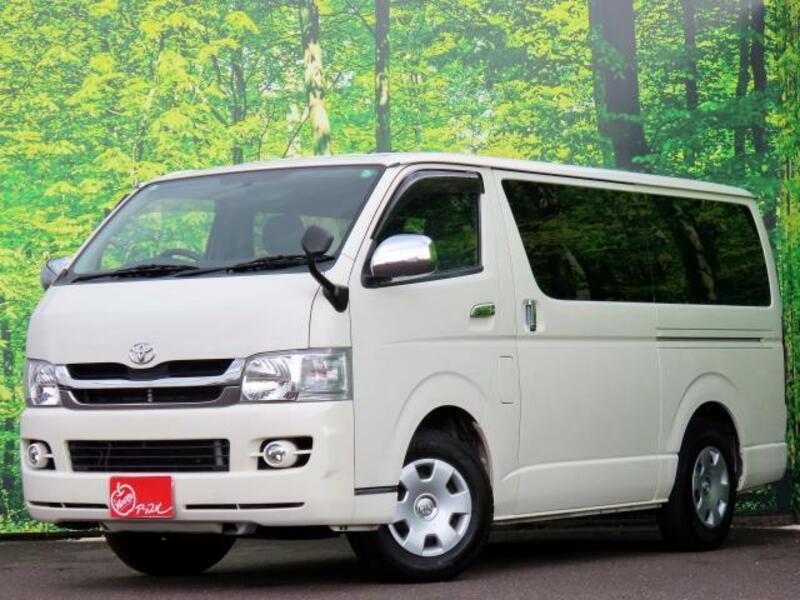 TOYOTA Regiusace Van