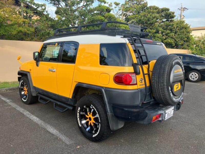 FJ CRUISER