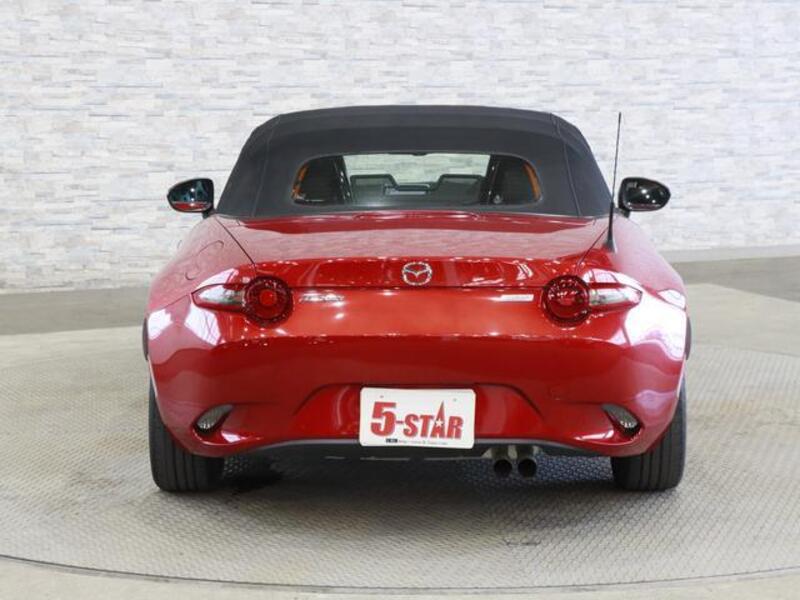 ROADSTER