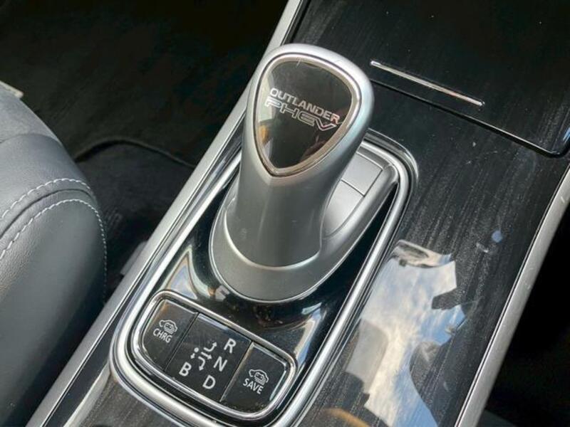 OUTLANDER PHEV