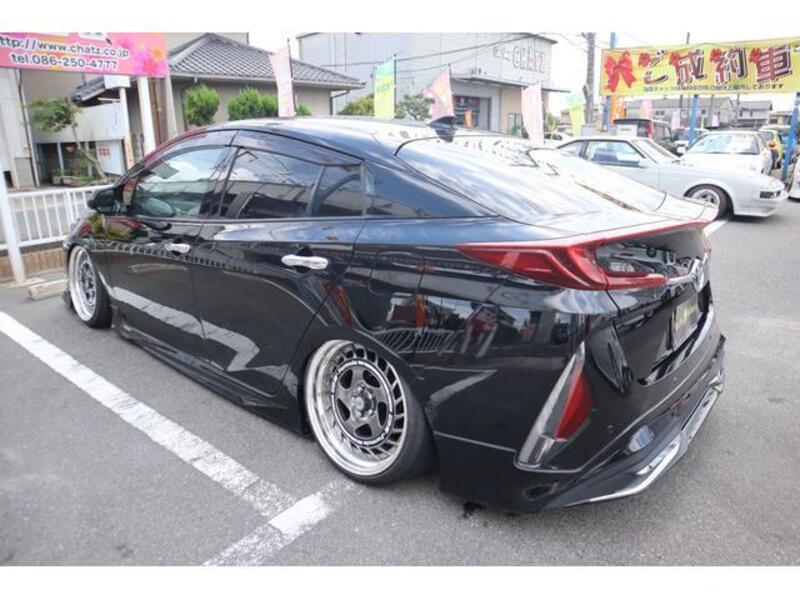PRIUS PHV