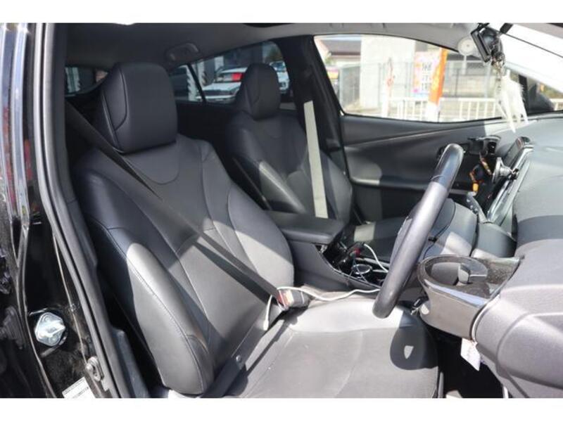 PRIUS PHV