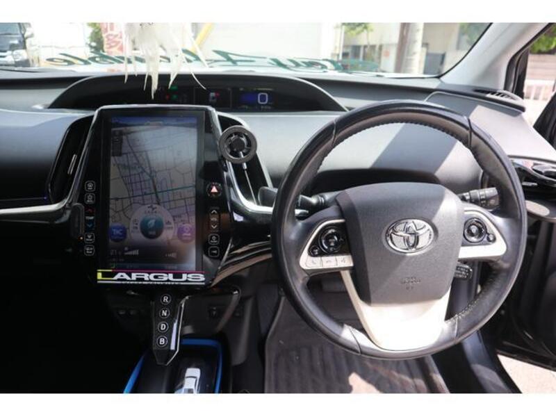 PRIUS PHV