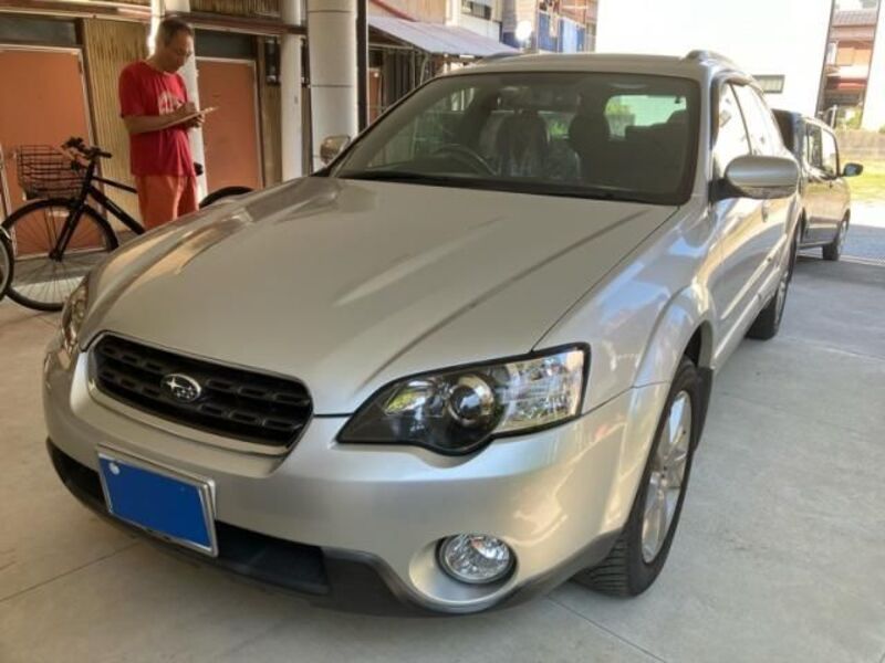 LEGACY OUTBACK-0