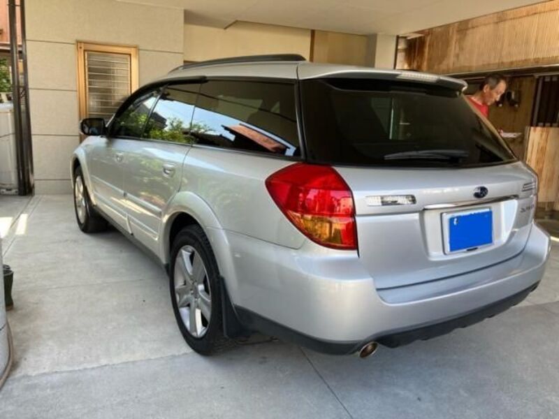 LEGACY OUTBACK