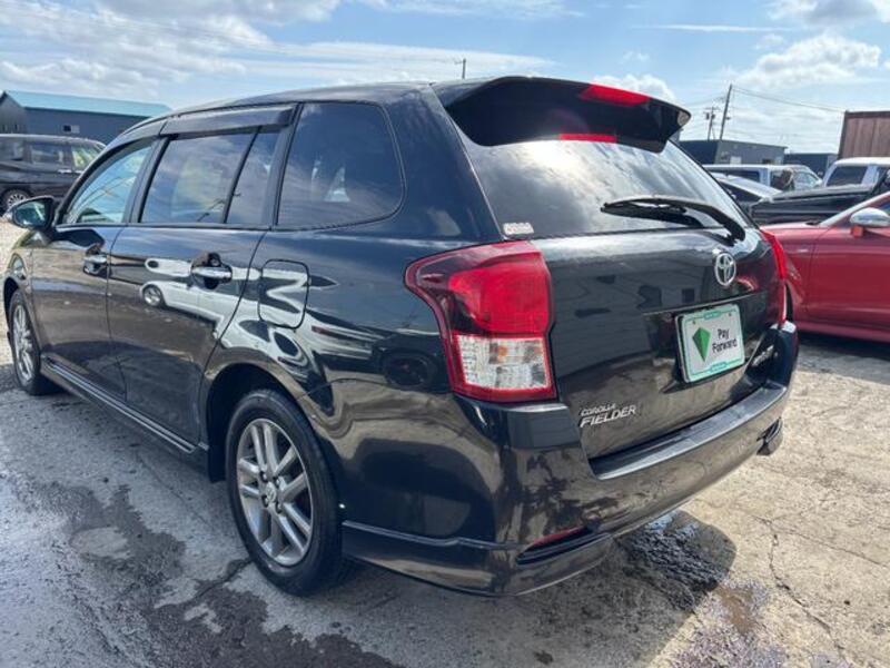 COROLLA FIELDER
