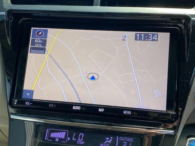 PRIUS ALPHA