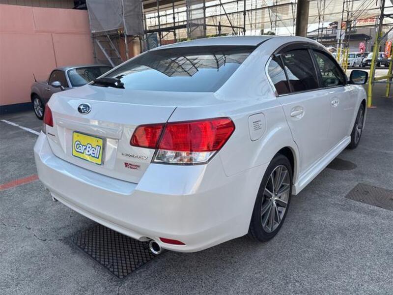 LEGACY B4