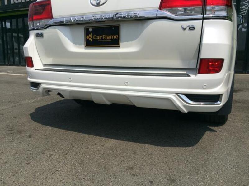 LAND CRUISER