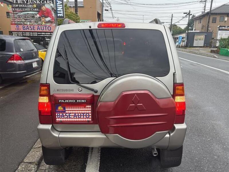 PAJERO MINI