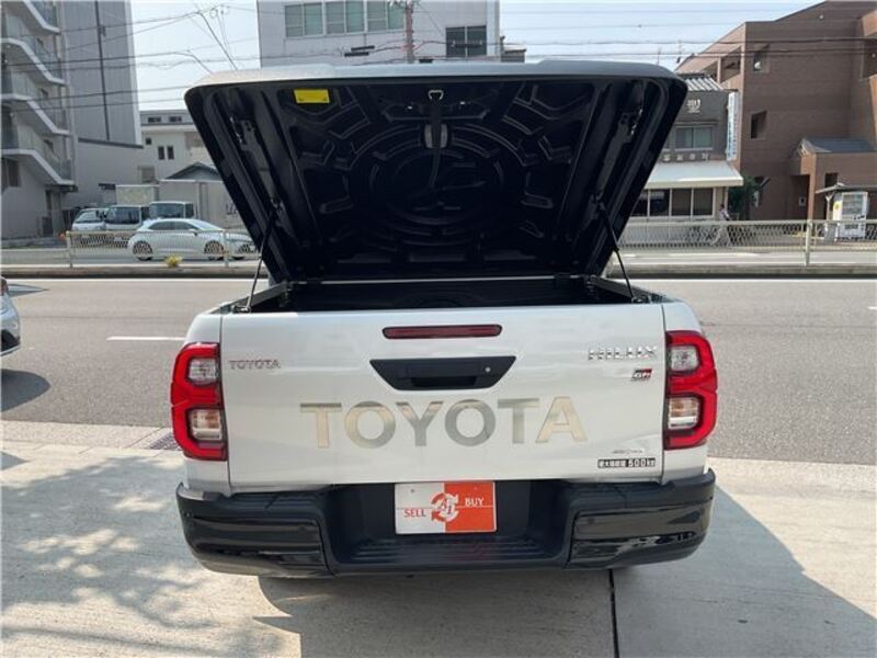 HILUX