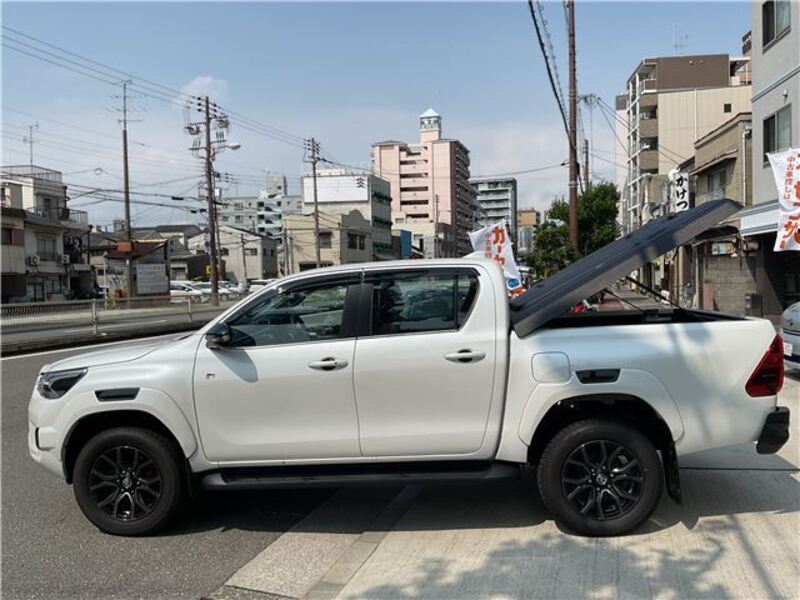 HILUX