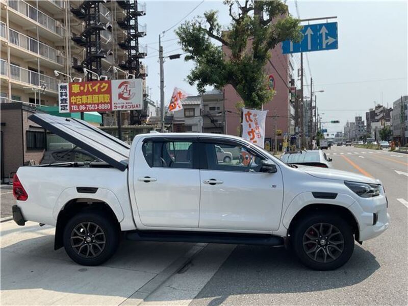 HILUX