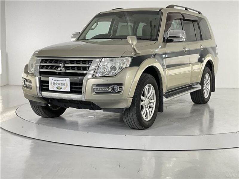 MITSUBISHI PAJERO