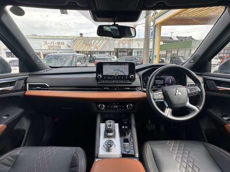 OUTLANDER