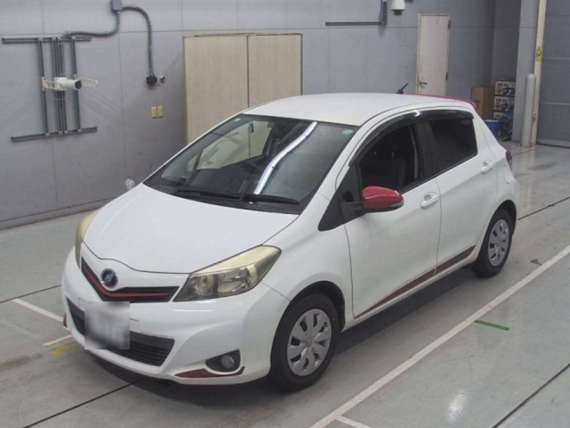 TOYOTA VITZ