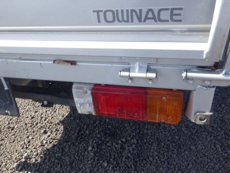 TOWNACE TRUCK
