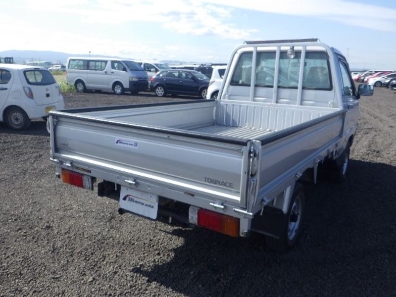 TOWNACE TRUCK