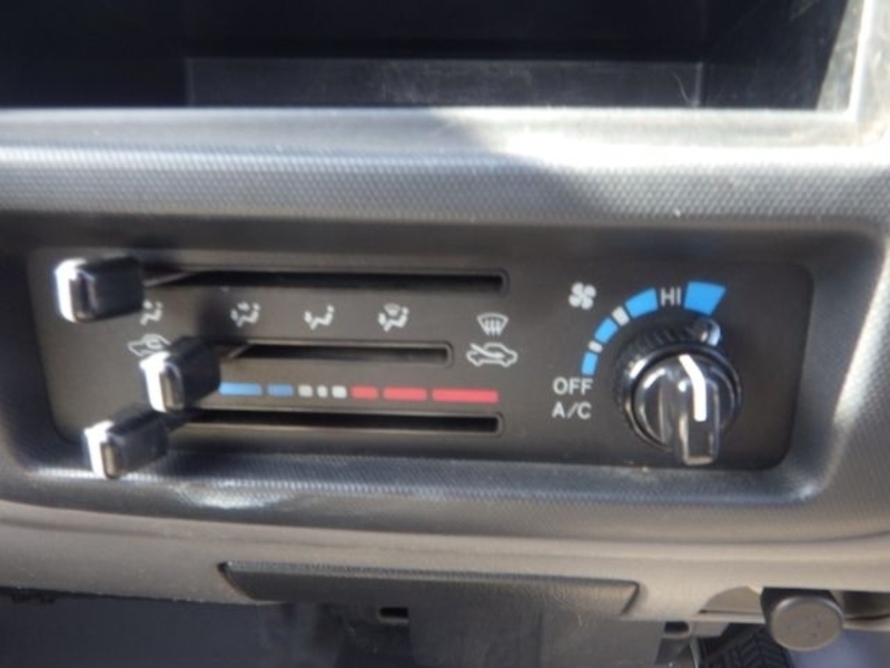 TOWNACE TRUCK