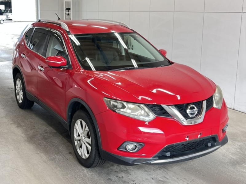 X-TRAIL