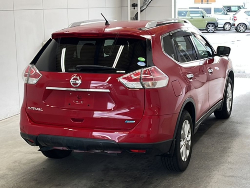 X-TRAIL