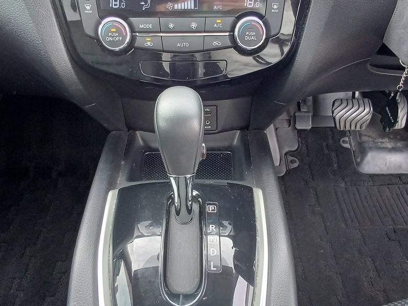 X-TRAIL