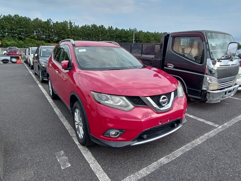 X-TRAIL