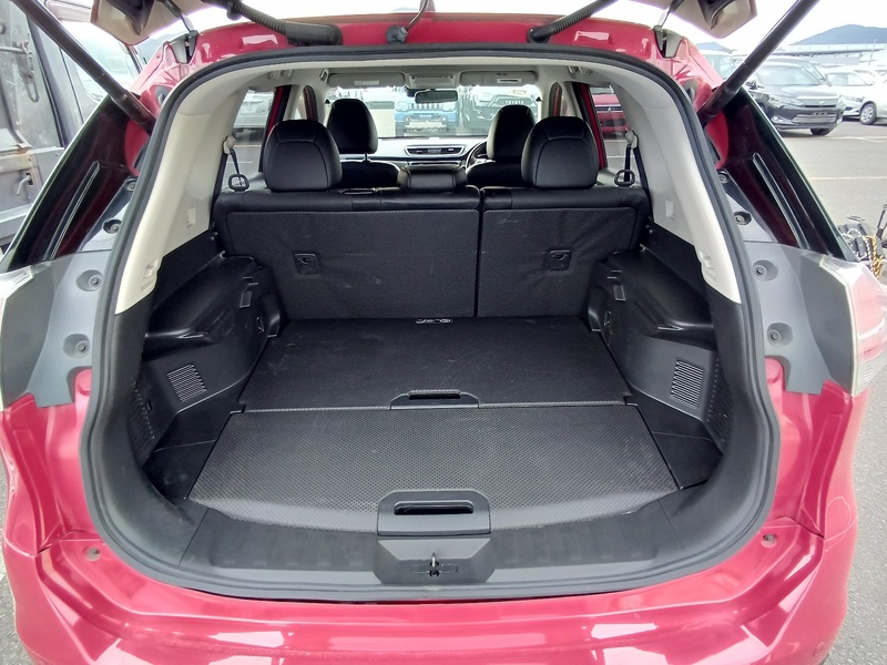 X-TRAIL