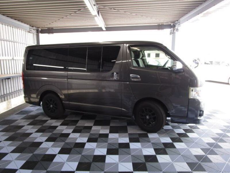 HIACE