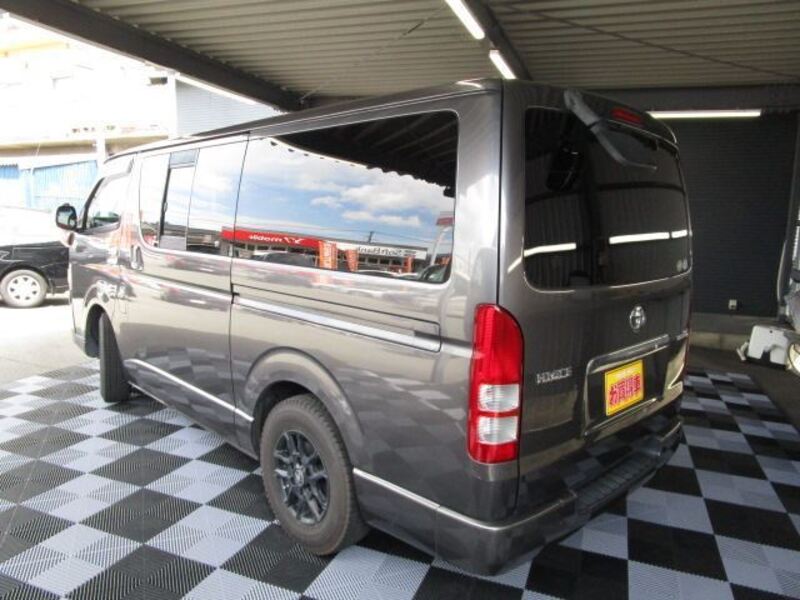 HIACE