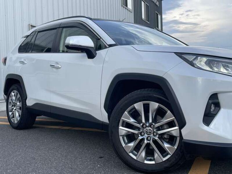 RAV4