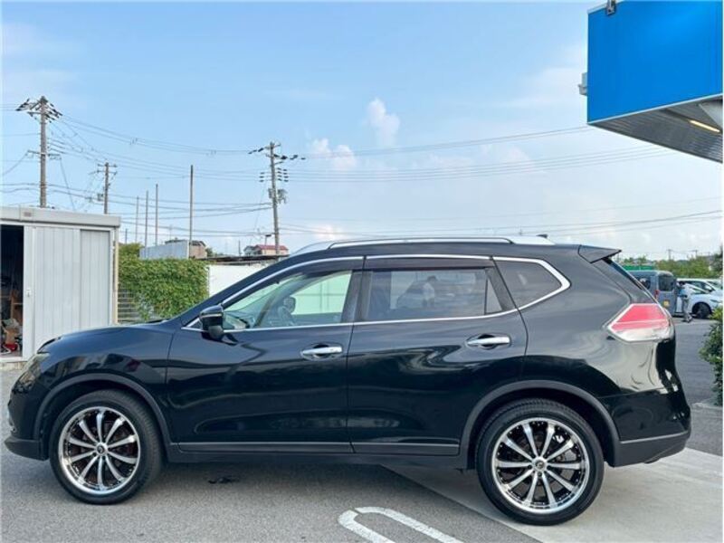 X-TRAIL