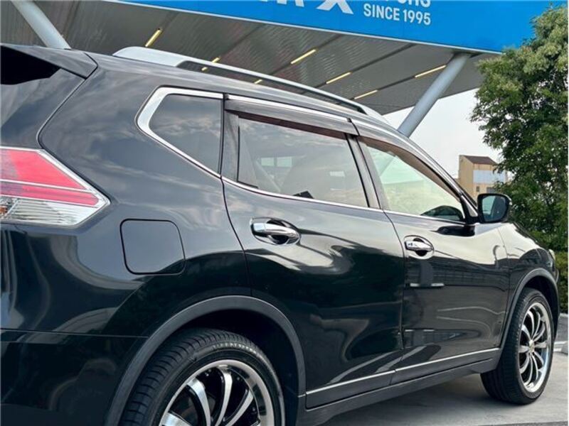 X-TRAIL