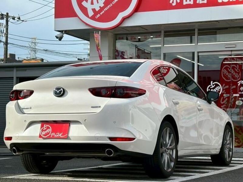 MAZDA3