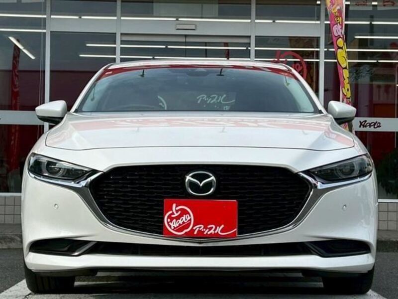 MAZDA3