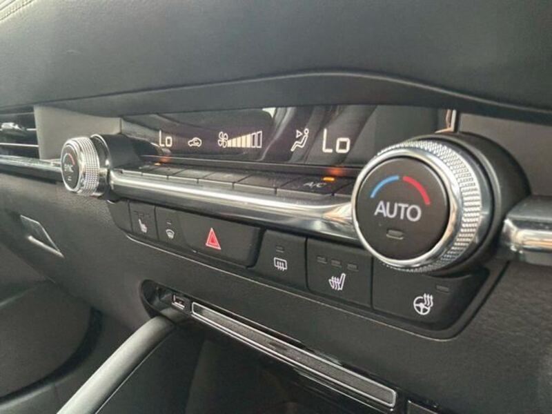 MAZDA3