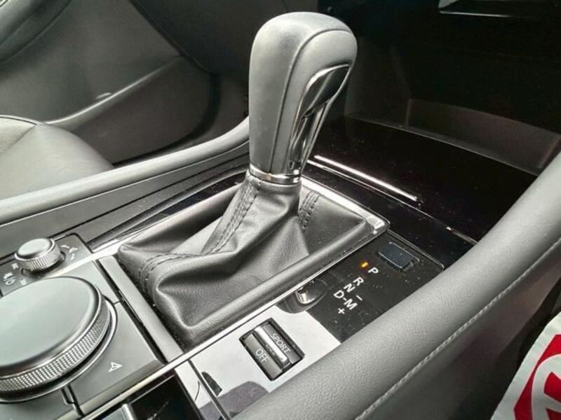 MAZDA3