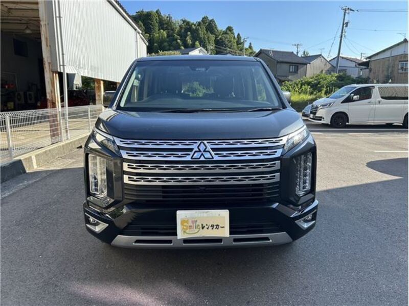 MITSUBISHI DELICA D5