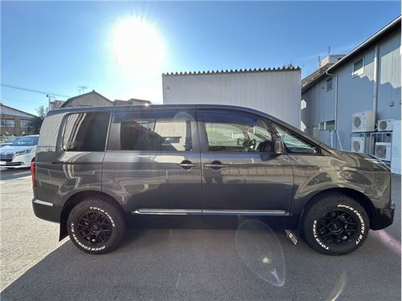 DELICA D5