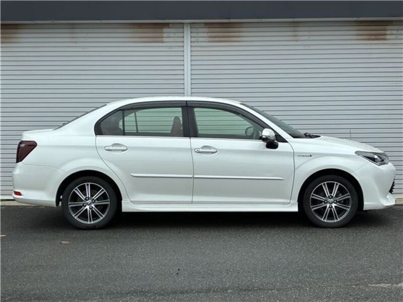COROLLA FIELDER