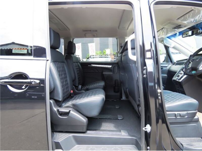DELICA D5