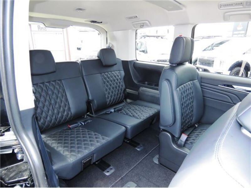 DELICA D5