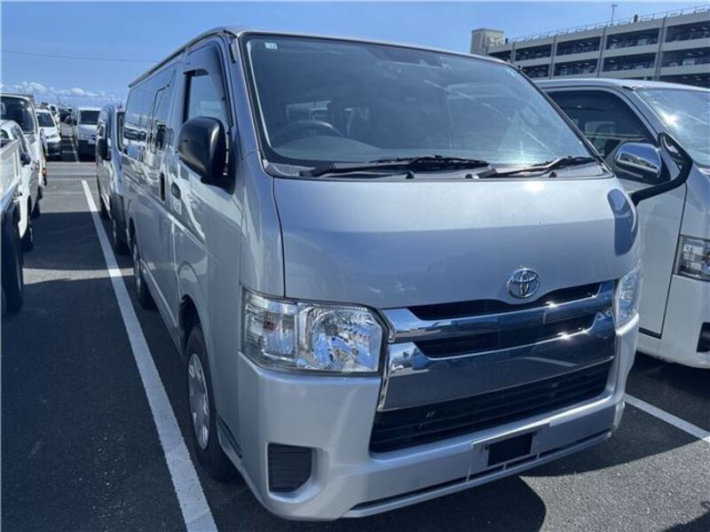 HIACE VAN
