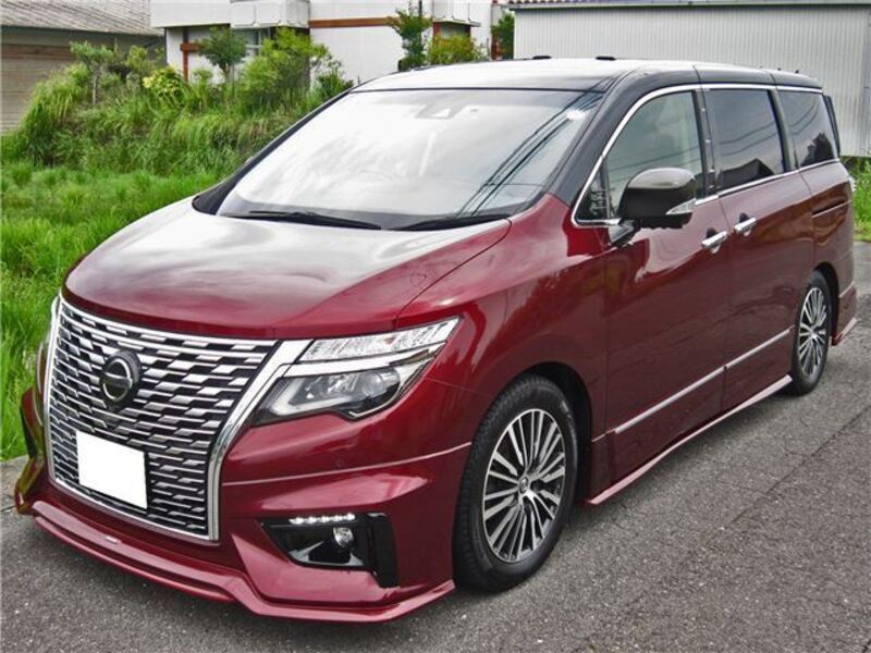 NISSAN ELGRAND