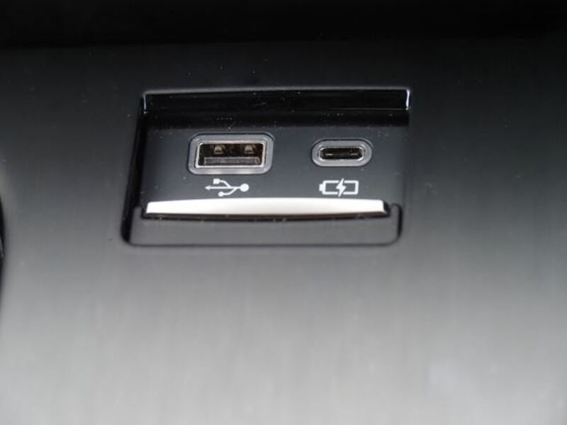 ES